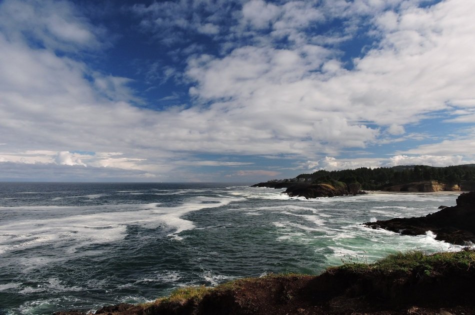 panoramic view of the scenic coastline in Oregon