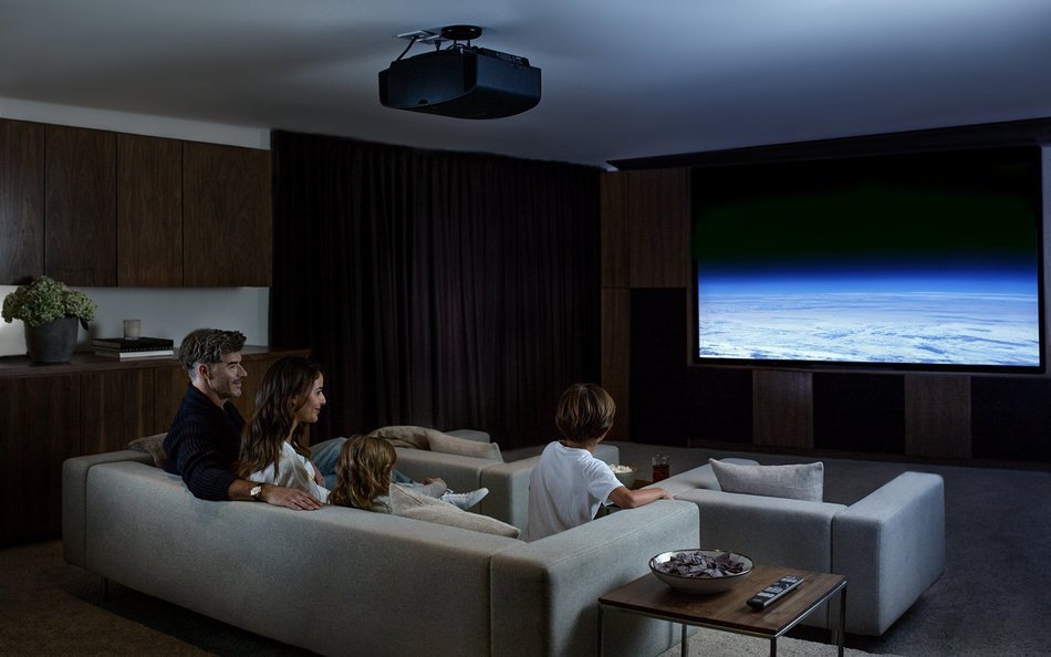 Sony VPLVW665ES 4K 3D SXRD Home Theater Projector N5