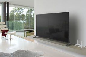 Sony XBR70X850B 70-Inch 4K Ultra HD 120Hz 3D Smart LED TV (2014 Model) N2