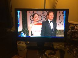 Dynex DX-L19-10A - 19" LCD TV - widescreen - 720p - HDTV N4