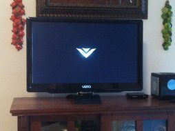 VIZIO E220MV 22-Inch 1080p LED LCD HDTV - Black N3