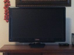 VIZIO E220MV 22-Inch 1080p LED LCD HDTV - Black N4