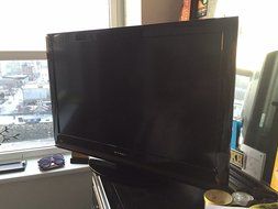 Dynex LCD 32" 720p 60Hz HDTV