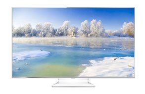 Panasonic TC-L55WT60 55-Inch 1080p 240Hz Smart 3D IPS LED HDTV (Includes 4 Pairs of 3D Polarized Glasses with...