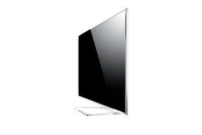 Panasonic TC-L55WT60 55-Inch 1080p 240Hz Smart 3D IPS LED HDTV (Includes 4 Pairs of 3D Polarized Glasses with... N2