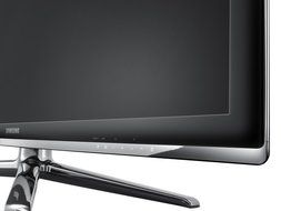 Samsung UN55C7000 55-Inch 1080p 240 Hz 3D LED HDTV (Black) (2010 Model) N8