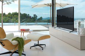 Sony XBR65X950B 65-Inch 4K Ultra HD 3D Smart LED TV (2014 Model) N6