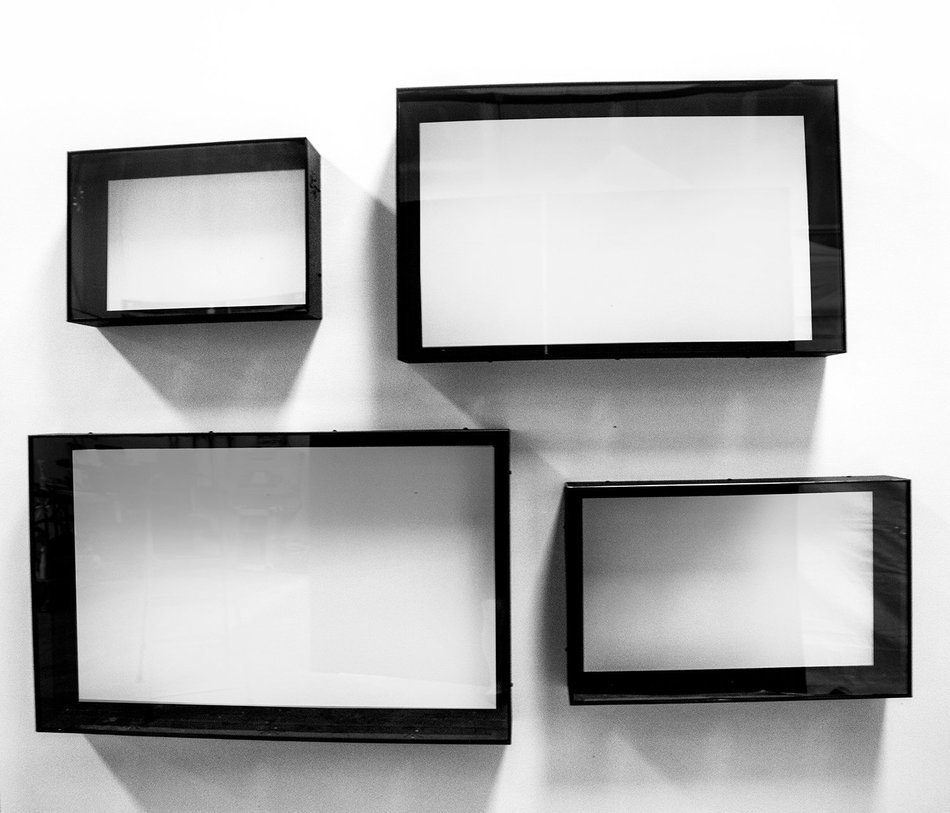 TV Armor Econo-Closure for 26" - 32" N2