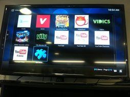 Jadoo TV 4 IPTV HD 1080p Hindi Indian Bangladesh Pakistani Media Box by JADOO N5