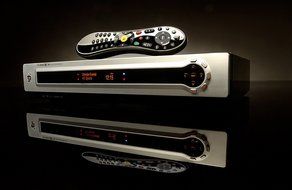 TiVo TCD648250B Series3 HD Digital Media Recorder (2008 Model) N4