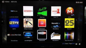 GJU MX PRO Smart Android 4.4 TV Box, Quad Core CPU Amlogic S805 Cortex A9@ 1.5GHz, Quad Core Mali-450 GPU, Streaming... N4