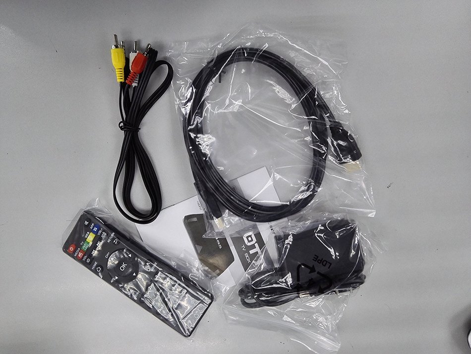 M8S 4K Android TV Box (INVENTORY CLEARANCE SALE) with Amlogic S812 Quad Core, 2GB RAM, 8GB Flash, Fully Loaded...