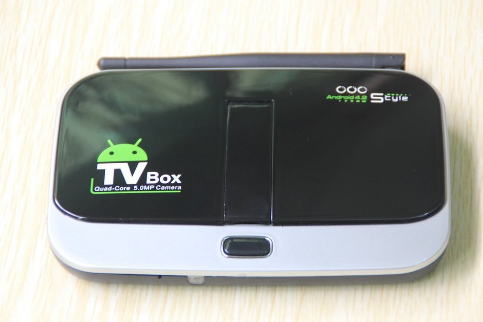 CS918 Smart 1G 8G PC TV Box XBMC Android 4.4 Quad Core ARM Cortex A9 HDMI Player