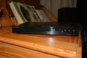 Dynex Dx-wbrdvd1-ca Blu-ray Disc Player N2