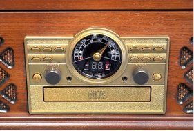 Pyle PTCD4BT Bluetooth Classic Style Record Player Turntable with CD Player, Cassette Deck, AUX (3.5mm) Input,... N3