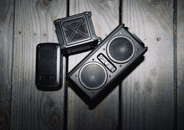 Skullcandy Shrapnel Water-resistant Drop-proof Bluetooth Portable Speaker with On-Board Mic, Black N12
