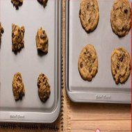 12-Piece Bakeware Set A Necessity in The Kitchen For Those who love to bake cookies A Nonstick Baking Sheet Durable... N2