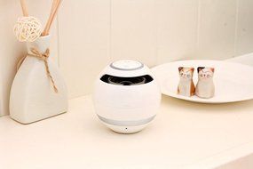 Magic Ball!BOOMER VIVI Wireless Bluetooth Speakers B22 With Subwoofer Mini Round Hi-Fi Speaker Portable Speakers... N17