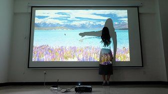 2016 New Short throw Projector Short focal focus DLP Video 1024x768 Active shutter 3D Home theater film Cinema... N4