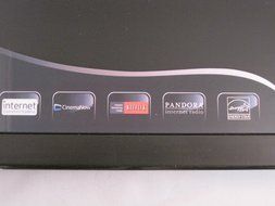 Insignia NS-BRDVD4 Full 1080p Blu-ray Player with Netflix N2