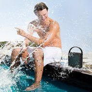 Mpow FreeBang Waterproof Wireless Speaker Bluetooth with 4400mAh Extral Power Bank N5