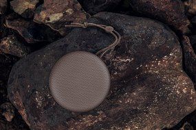 B&amp;O PLAY A1 Portable Wireless Bluetooth Speaker (Natural Silver) N15