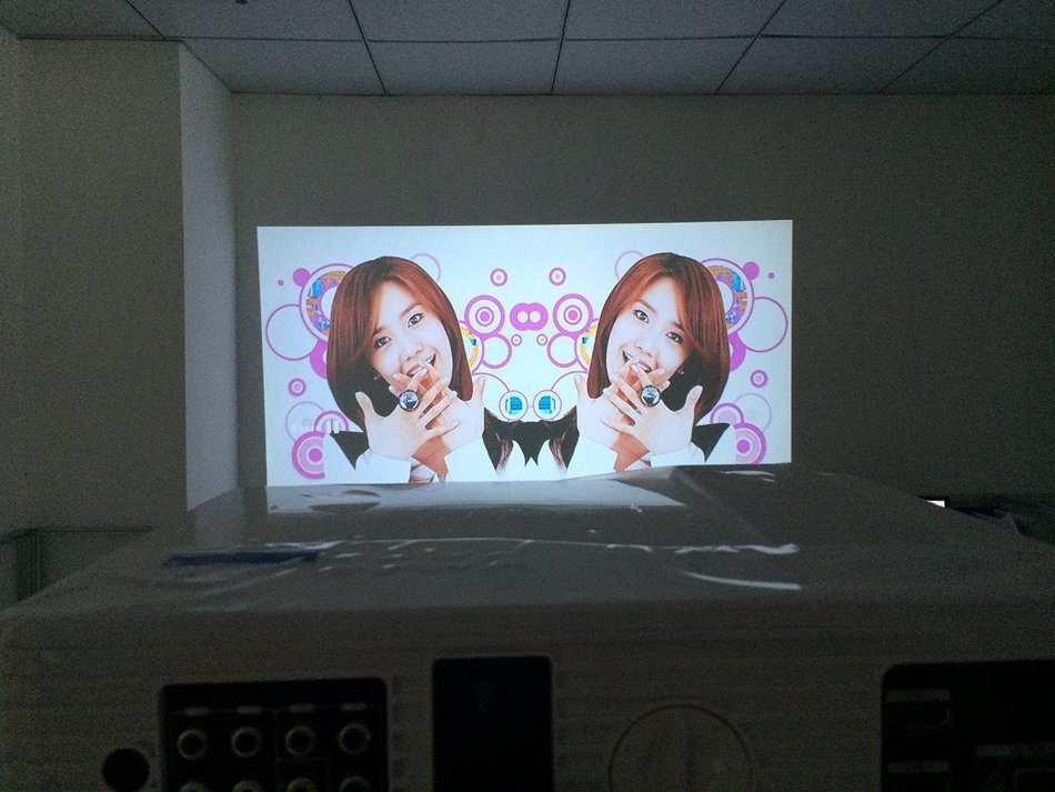 PONER SAUND LED 96 WIFI HDMI USB LED Multimedia HD 2800 lumen Projector 1280P Native 1280768 Contrast Ratio 2000: 1 N2