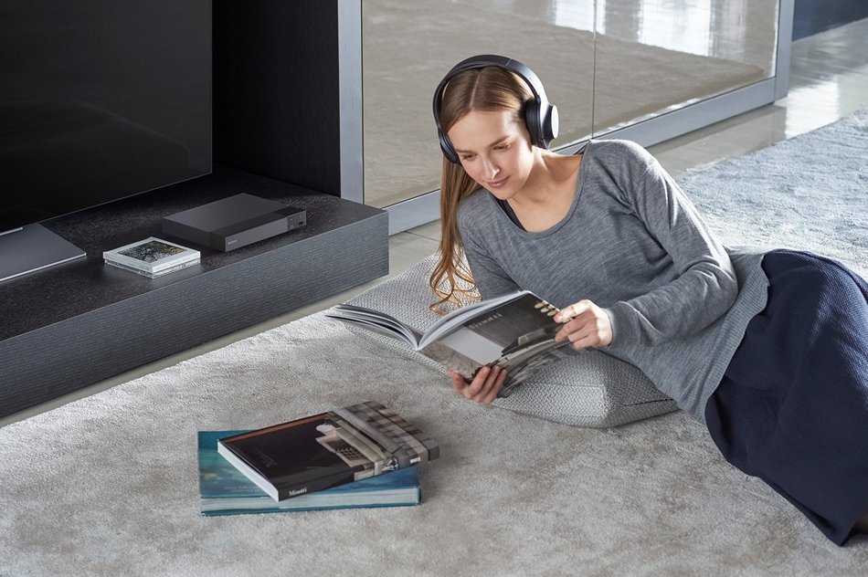 Sony BDPS6700 4K Upscaling 3D Streaming Blu-Ray Disc Player (2016 Model) N5