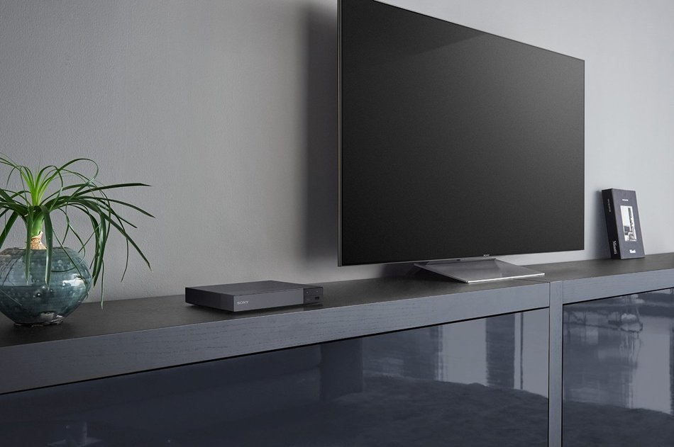 Sony BDPS6700 4K Upscaling 3D Streaming Blu-Ray Disc Player (2016 Model) N6