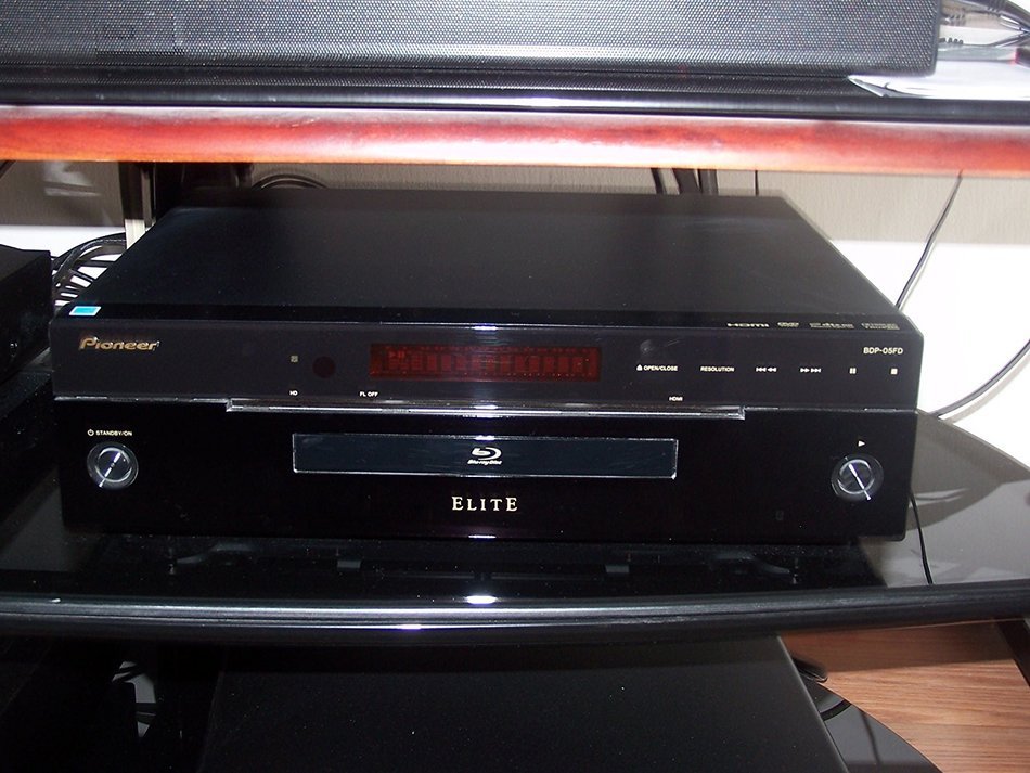 Excellent Pioneer BDP-05FD Blu-ray Player