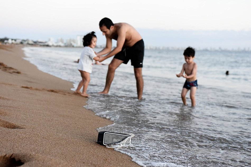 SHARKK MAKO Bluetooth Speaker 20W IP67 Waterproof Speaker with Maxbass Technology and 4400mAh Battery Power Bank... N2