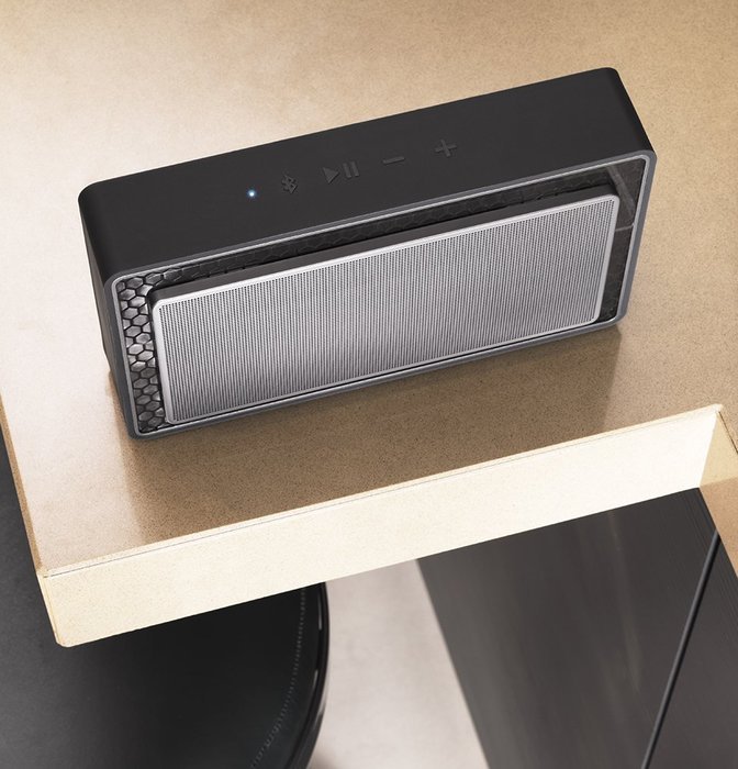 Bowers & Wilkins T7 Portable Bluetooth Wireless Speaker, Black (Recertified) N9
