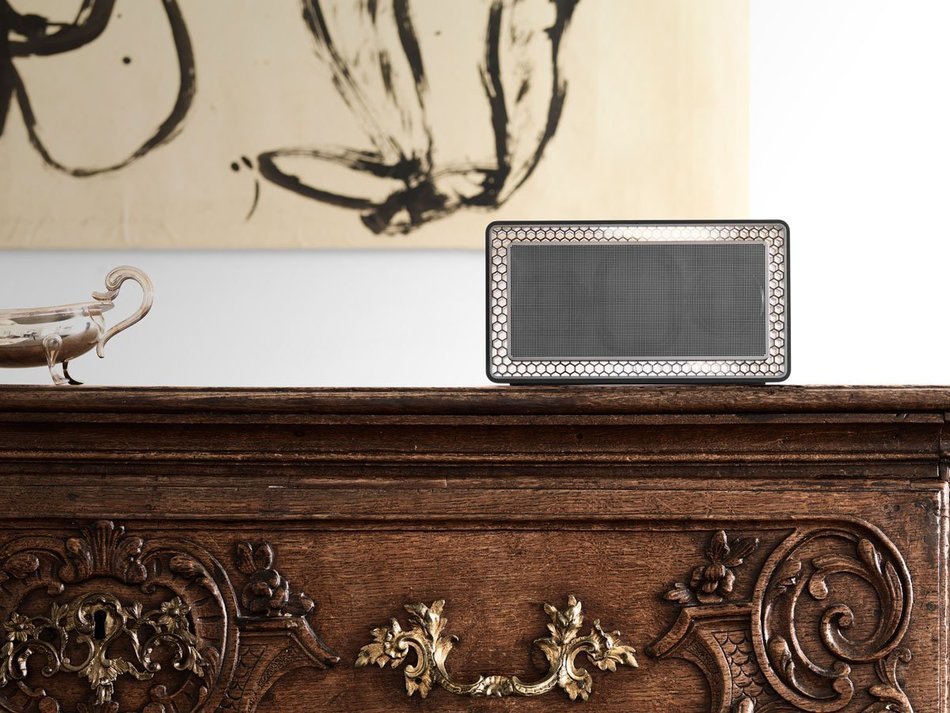 Bowers & Wilkins T7 Portable Bluetooth Wireless Speaker, Black (Recertified) N14