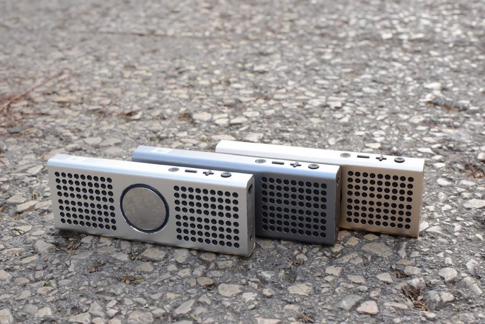 CB3 ULTRA SLIM Premium Wireless Bluetooth Speaker (Gunmetal Gray) N26