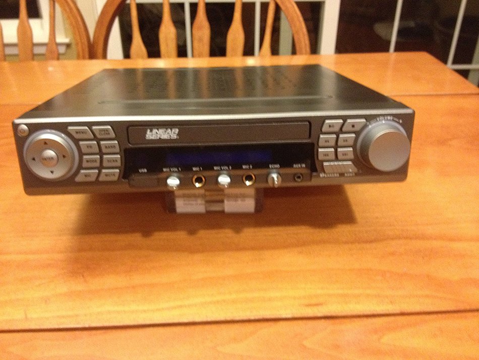 HTS-ES1 12 Volt RV Home Theater System AM/FM/CD/DVD with Karaoake