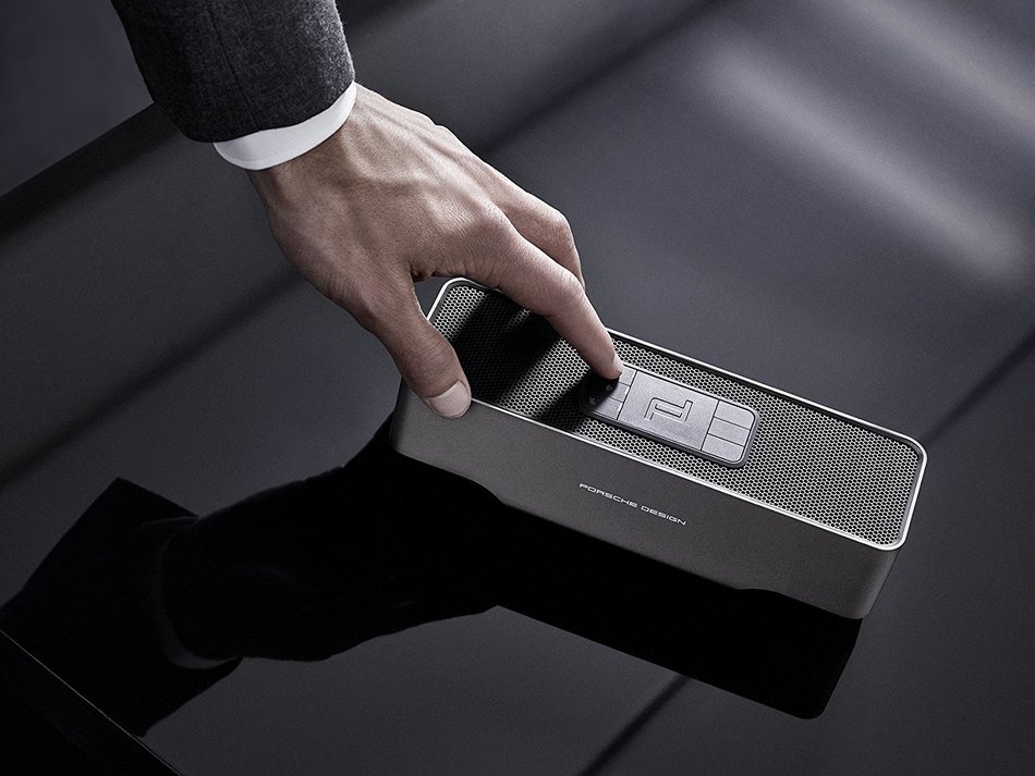 KEF Porsche Design GRAVITY ONE Bluetooth Speaker N8