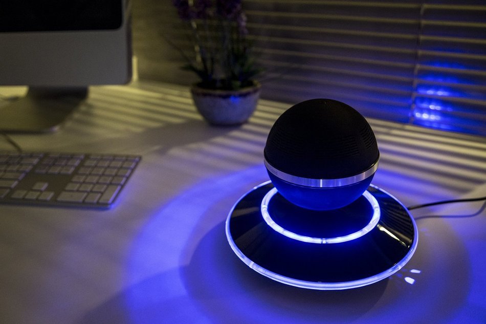 Levitating Bluetooth Speaker - Floating Wireless Speaker - SciFi Speaker by Wasserstein (Black) N5