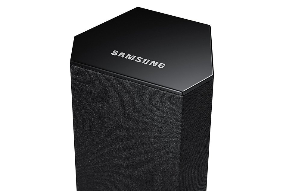 Samsung HT-J4500 5.1 Channel 500 Watt 3D Blu-Ray Home Theater System (2015 Model) N4
