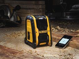 DEWALT DCR006 Jobsite Bluetooth Speaker N4