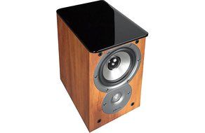Polk Audio Home Theater System (2) TSi300 Floorstanding Speakers (2) TSi100 Bookshelf Speakers (1) CS10 Center... N4