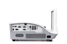 Eiki 3100 ANSI Lumens / DLP&trade; / WXGA EIP-WSS3100 (Lens Attached)
