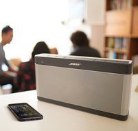 Bose SoundLink III Portable Bluetooth Speaker and Charging Cradle &ndash; Bundle