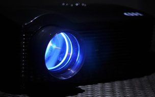 Android 4.2 250 Inch HD Video Projector home cinema with 3000 Lumens, 2000:1, WiFi, 1.5GHz Dual Core CPU, 8GB... N15