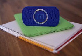 Monster Power Superstar High Definition Bluetooth Speaker (Black/Green) N29