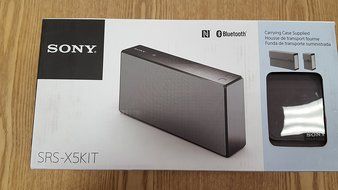 Sony SRS X5KIT PORTABLE BLUETOOTH WIRELESS SPEAKER SYSTEM (BLACK) SPEARPHONE W/CASE