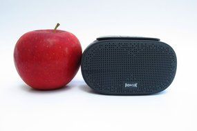 PopClik AIRYBOX Portable Wireless Bluetooth 4.0 Shockproof Rugged Speaker with Aux 3.5 mm + Micro SD Card Input... N8