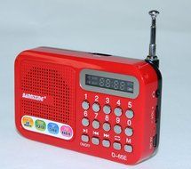 Anncia Mini Digital Media Portable Music MP3 Player Micro SD/TF USB Disk Speaker FM Radio. (69E Red) N14