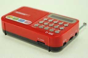 Anncia Mini Digital Media Portable Music MP3 Player Micro SD/TF USB Disk Speaker FM Radio. (69E Red) N16
