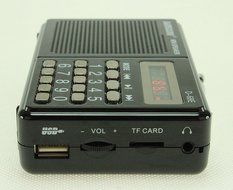 Anncia Mini Digital Media Portable Music MP3 Player Micro SD/TF USB Disk Speaker FM Radio. (69E Red) N74