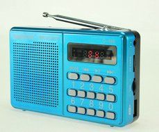Anncia Mini Digital Media Portable Music MP3 Player Micro SD/TF USB Disk Speaker FM Radio. (69E Red) N84